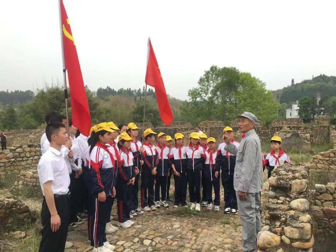 市十八届人大二次会议准备就绪