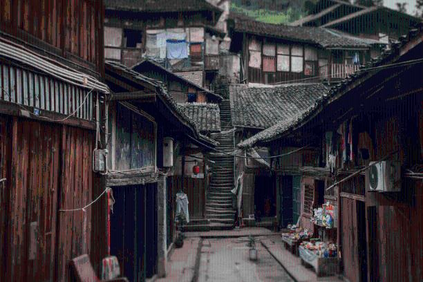 逃离违建房屋9